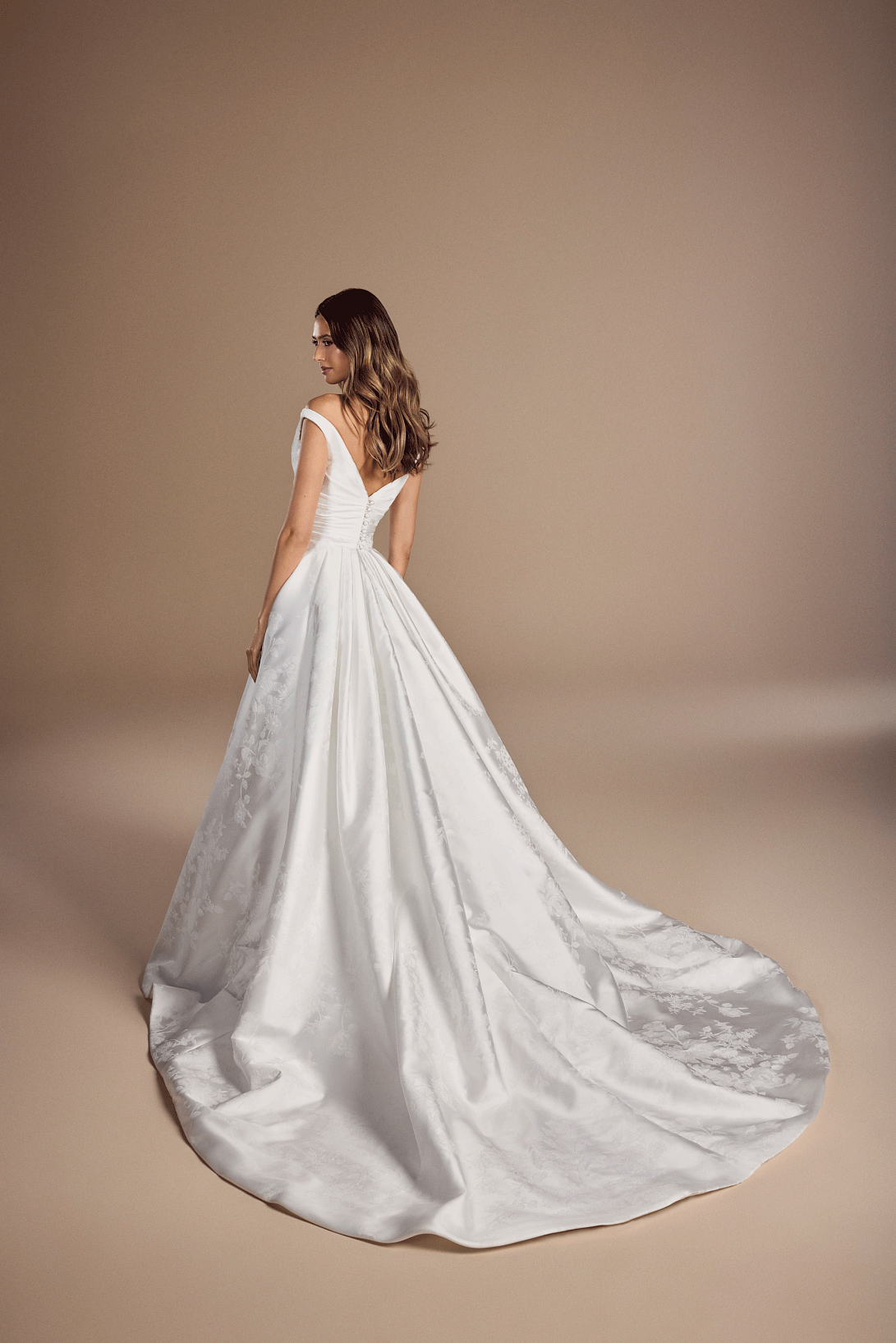 Suzanne Neville 'Ravelli' Ex-Display Shop Sample.