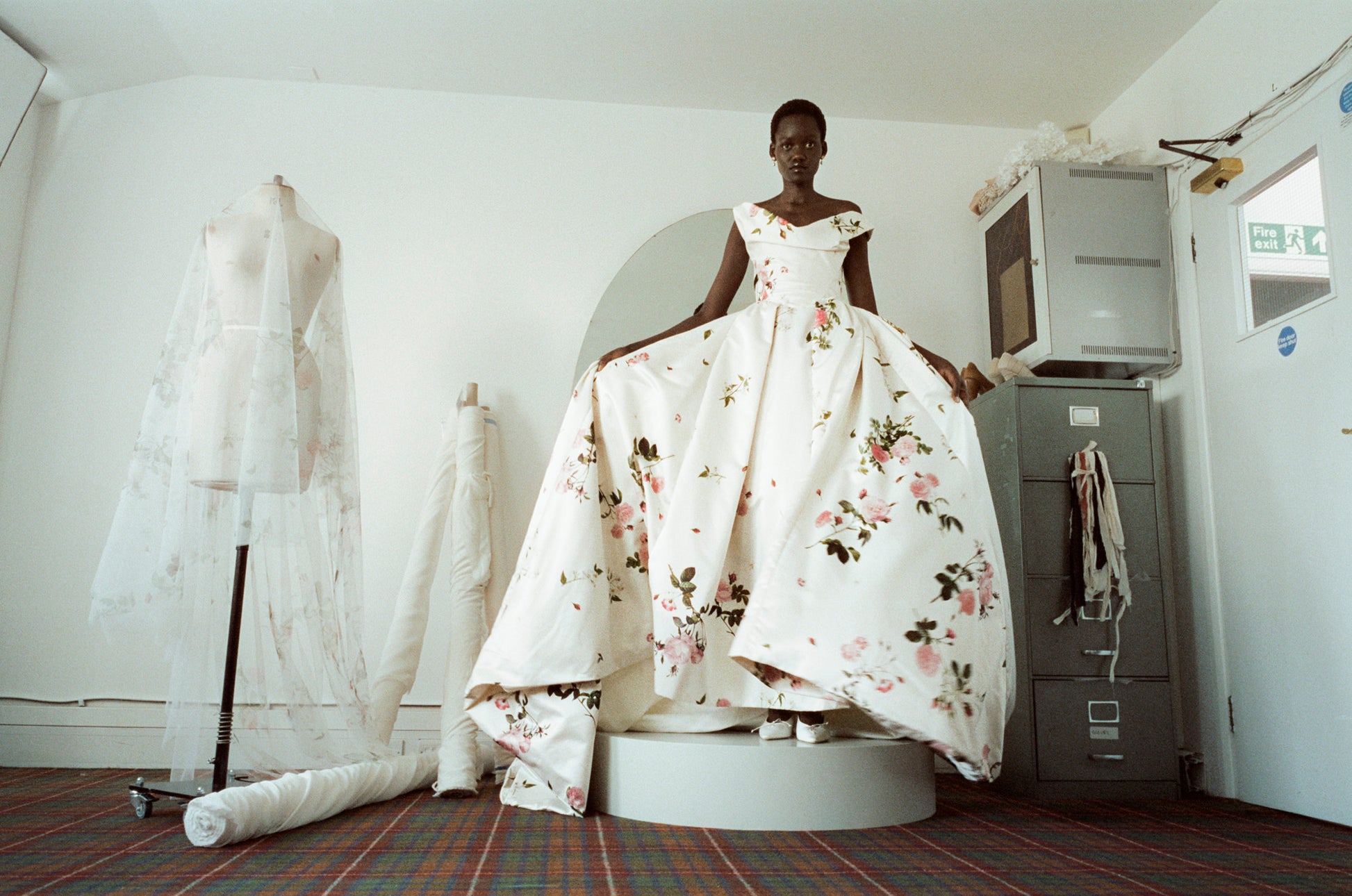 Vivienne Westwood Nova Bagatelle Wedding Dress – Rachel Scott Couture Vivienne Westwood Nova Bagatelle Wedding Dress – Rachel Scott Couture