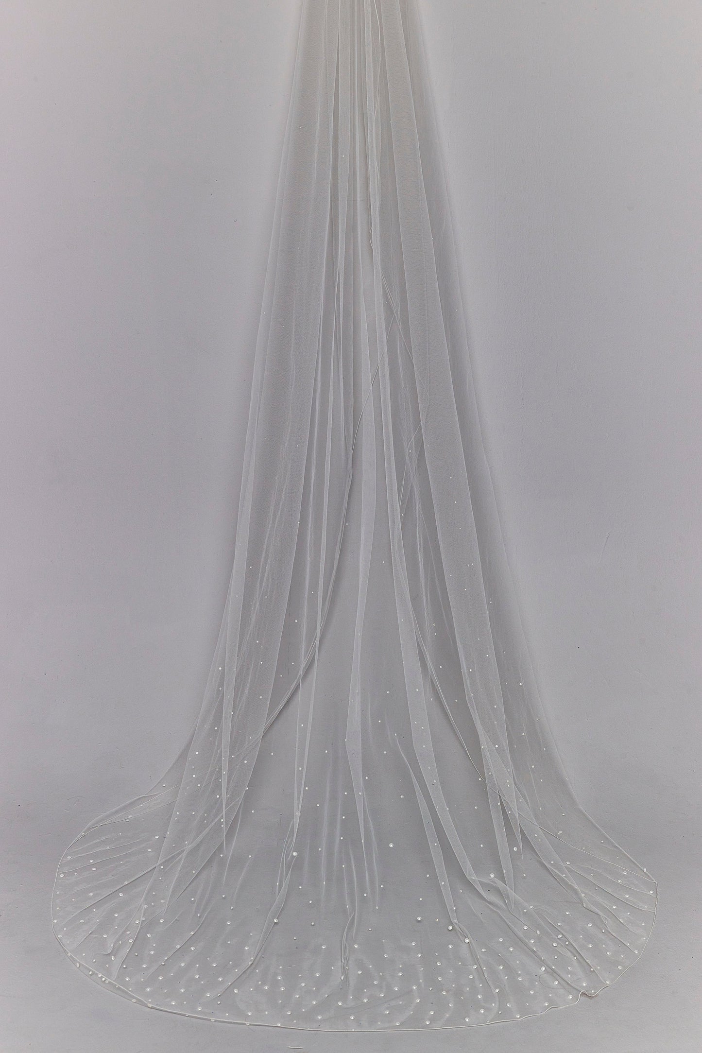 Pearl Deluxe Veil