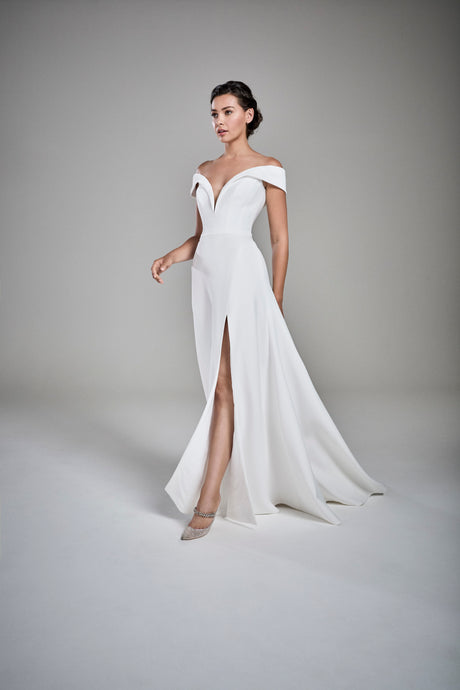The very best wedding dresses from Suzanne Neville